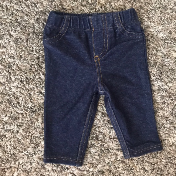 Carters newborn 3 piece outfit - Picture 3 of 4